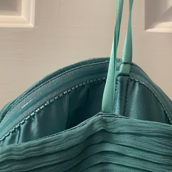 BCBGMAXAZRIA woven dress chiffon NWT size 6 color canton - Picture 10 of 12